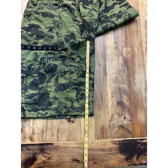 Widow Green Black Camouflage Cargo Shorts Size 1X - Picture 5 of 5